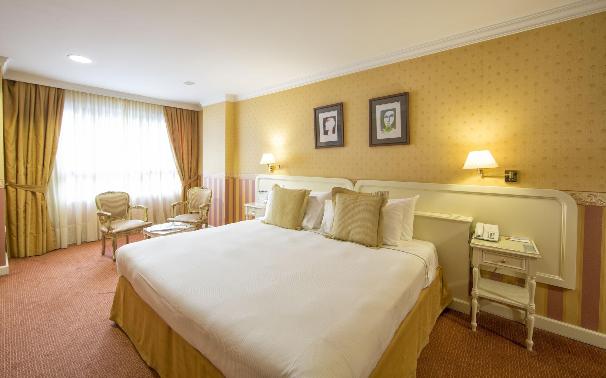 Eurostars Araguaney Hotel Santiago de Compostela Ngoại thất bức ảnh A room at the hotel